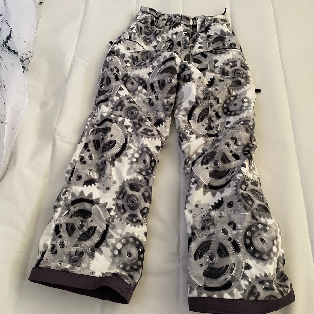 Spyder youth room to grow snow pants size 10